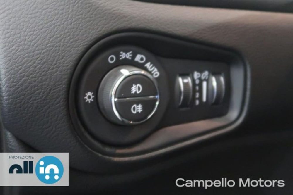 Jeep Renegade usata a Venezia (17)
