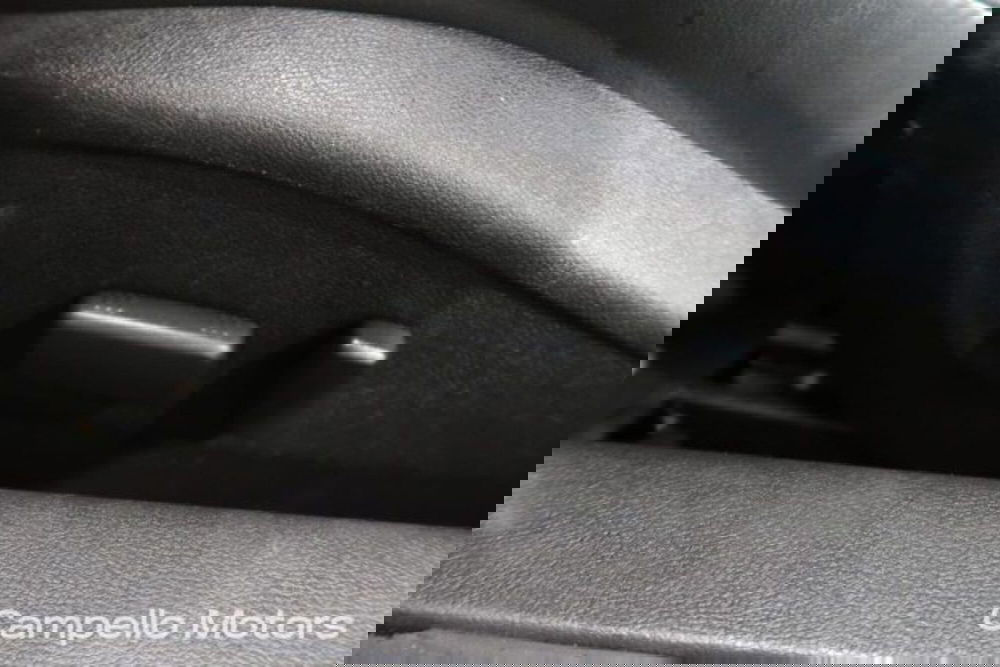 Chevrolet Camaro Cabrio usata a Venezia (18)