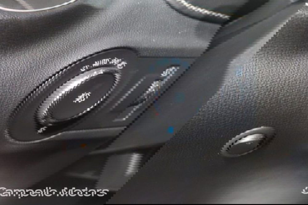 Chevrolet Camaro Cabrio usata a Venezia (20)