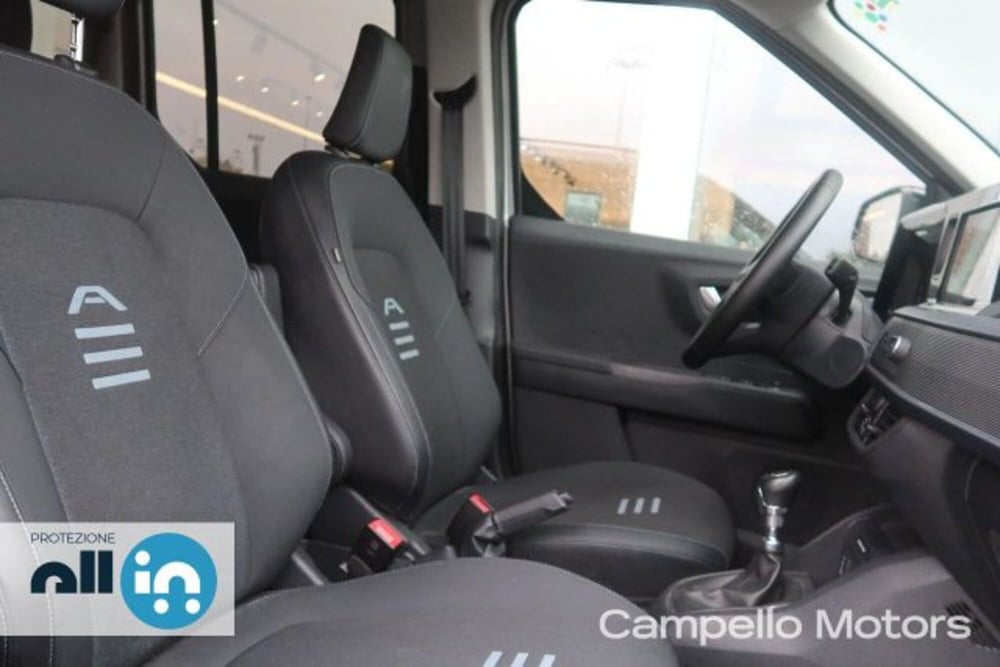 Ford Tourneo Courier usata a Venezia (15)