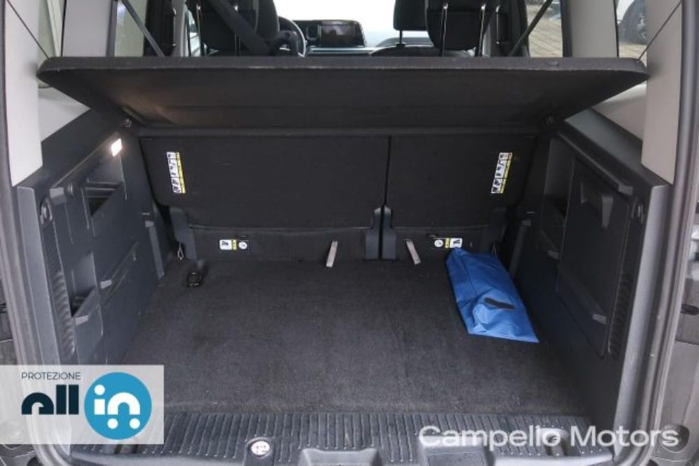 Ford Tourneo Courier usata a Venezia (17)