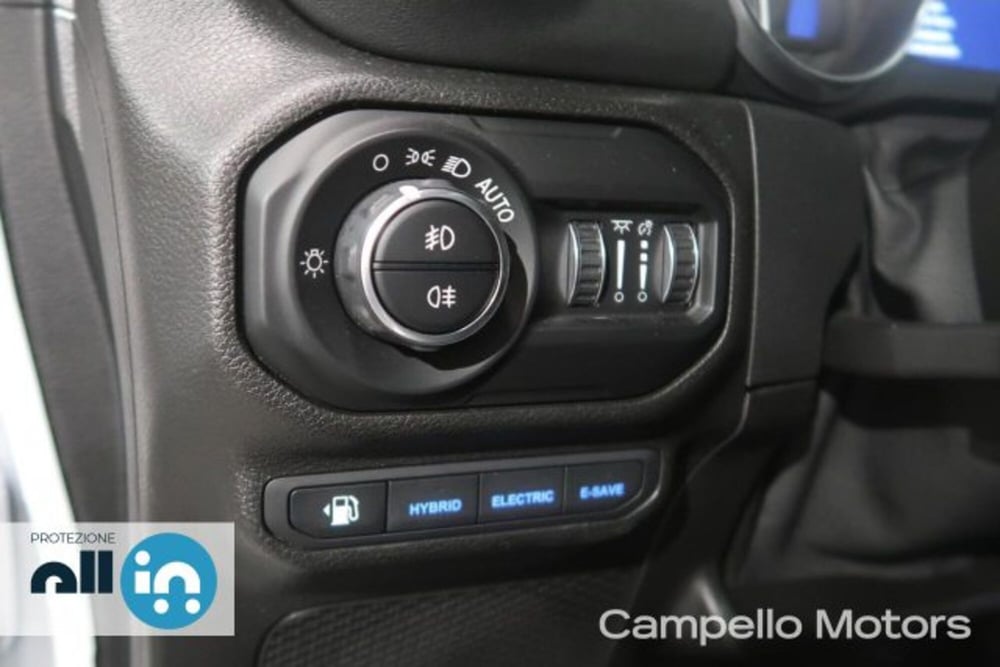 Jeep Wrangler Unlimited usata a Venezia (18)