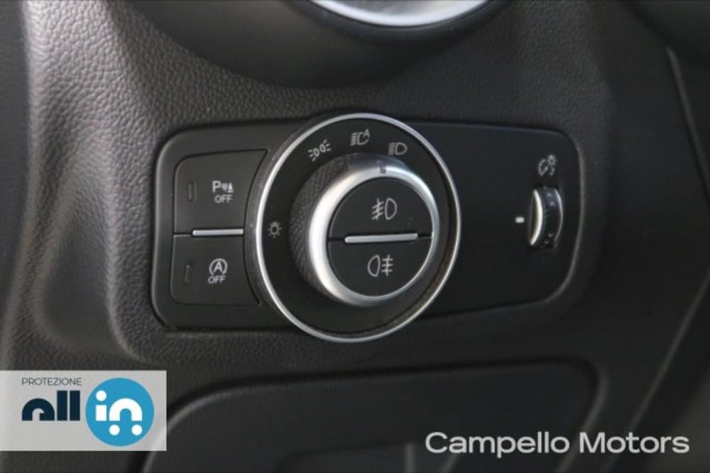 Alfa Romeo Stelvio usata a Venezia (16)