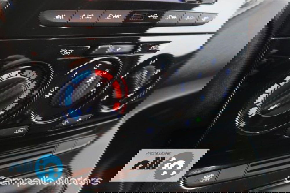 Lancia Ypsilon usata a Venezia (12)