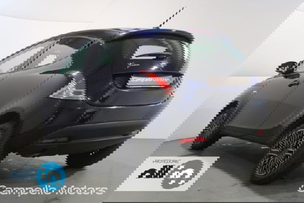 Lancia Ypsilon usata a Venezia (3)