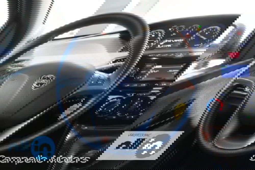 Lancia Ypsilon usata a Venezia (8)