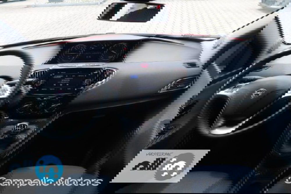 Lancia Ypsilon usata a Venezia (7)