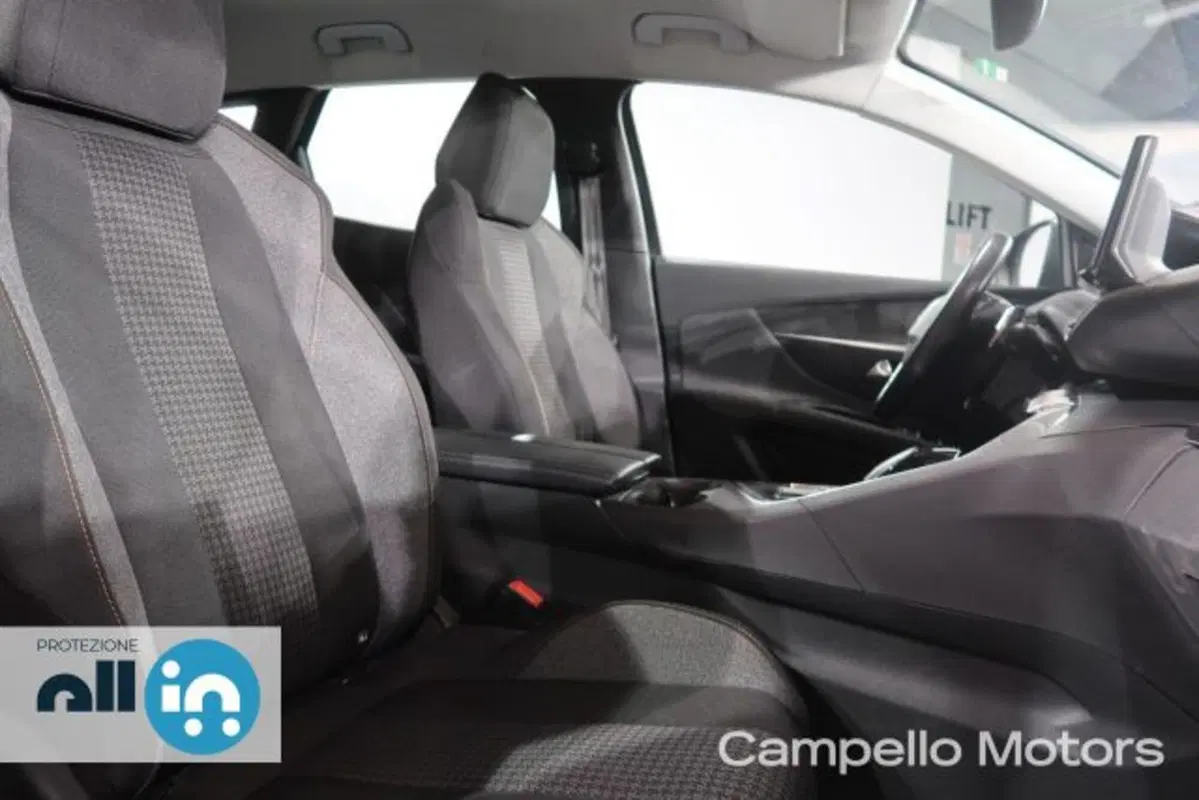 Peugeot 3008 usata a Venezia (15)