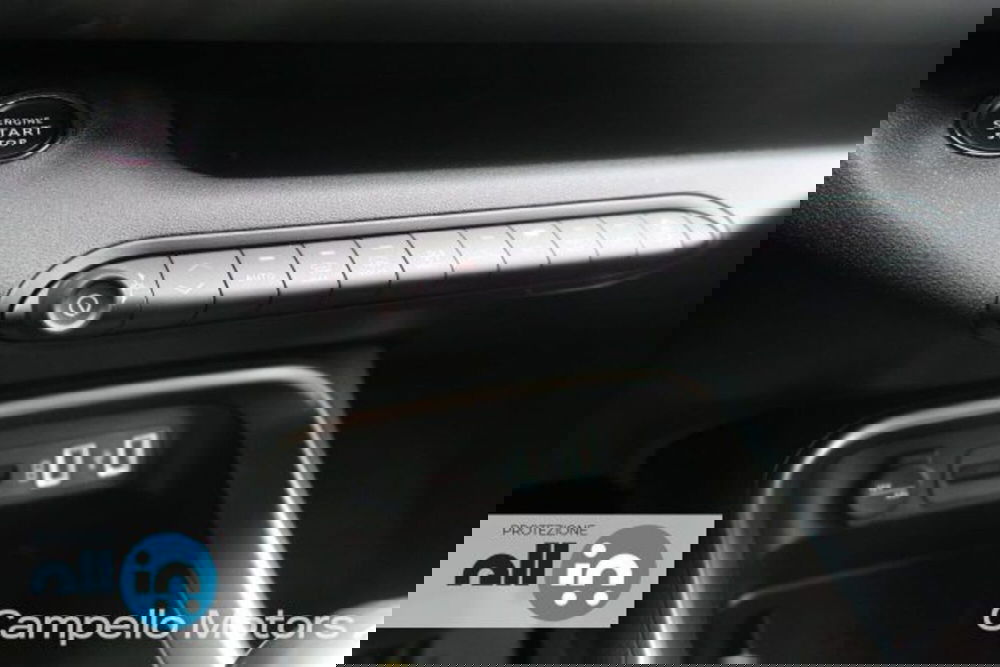 Jeep Avenger nuova a Venezia (12)