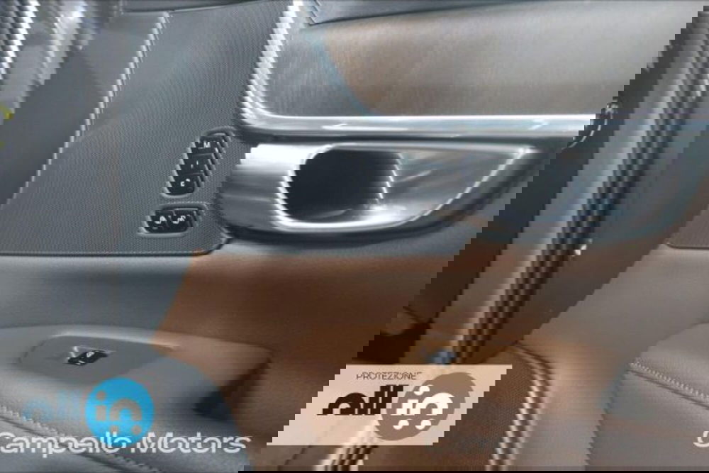 Volvo V90 Cross Country usata a Venezia (16)