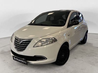 Lancia Ypsilon 1.2 69 CV 5 porte Gold del 2013 usata a Prato