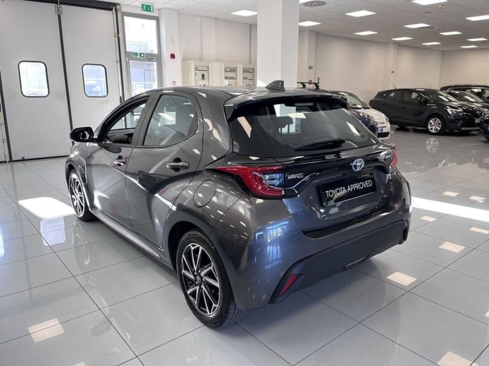 Toyota Yaris usata a Prato (6)
