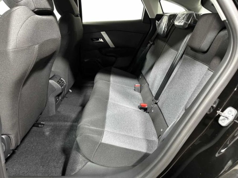Citroen C4 nuova a Sondrio (10)