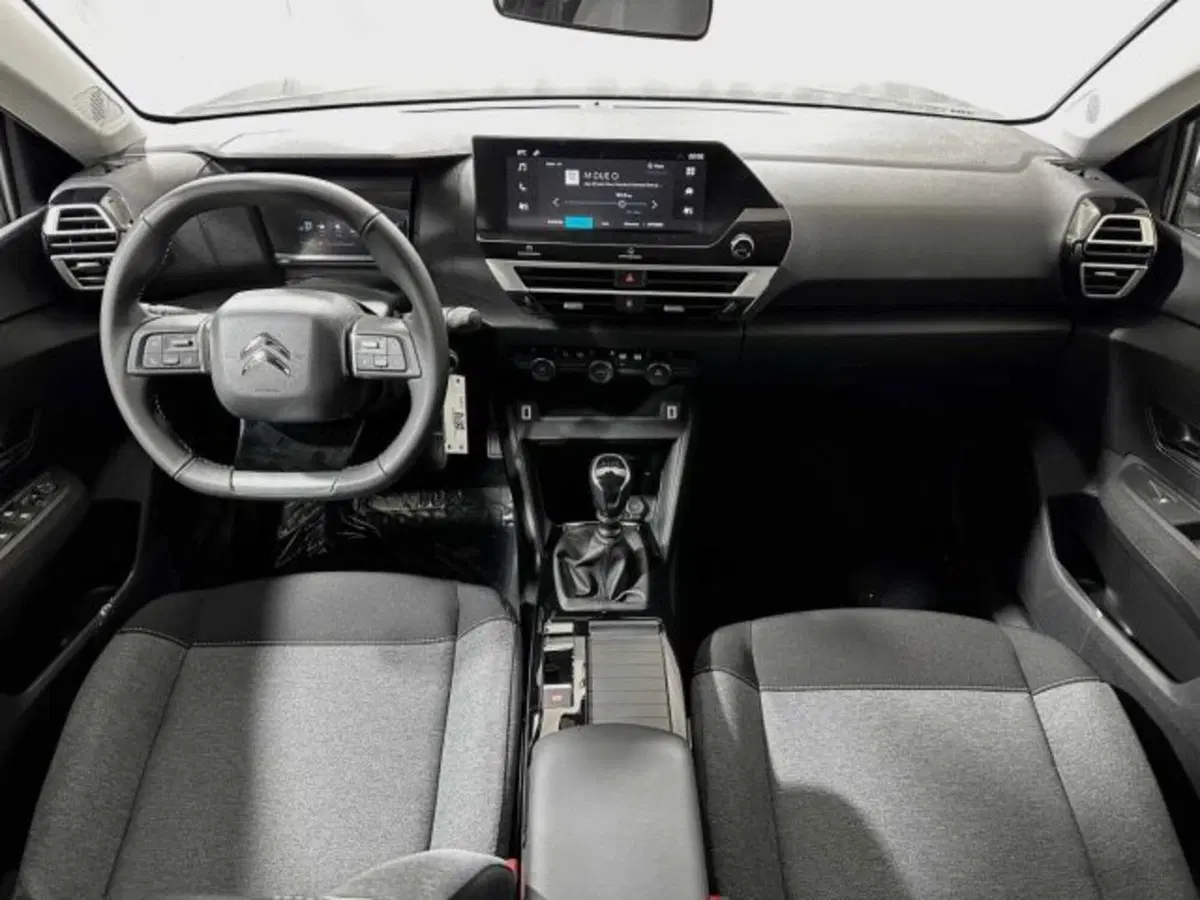 Citroen C4 nuova a Sondrio (11)