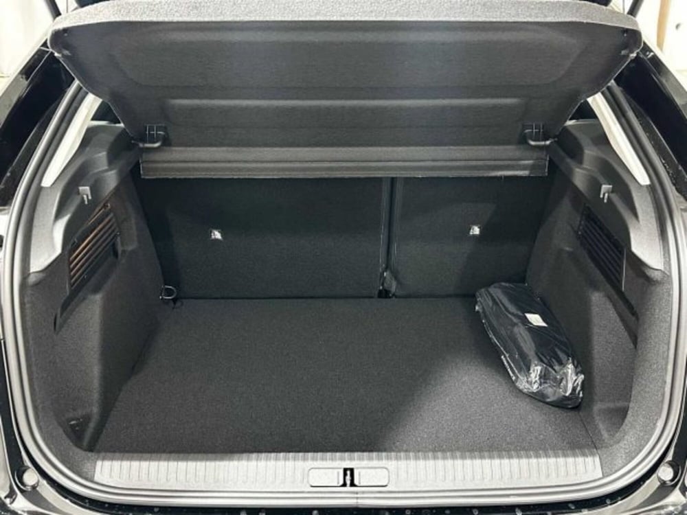 Citroen C4 nuova a Sondrio (14)