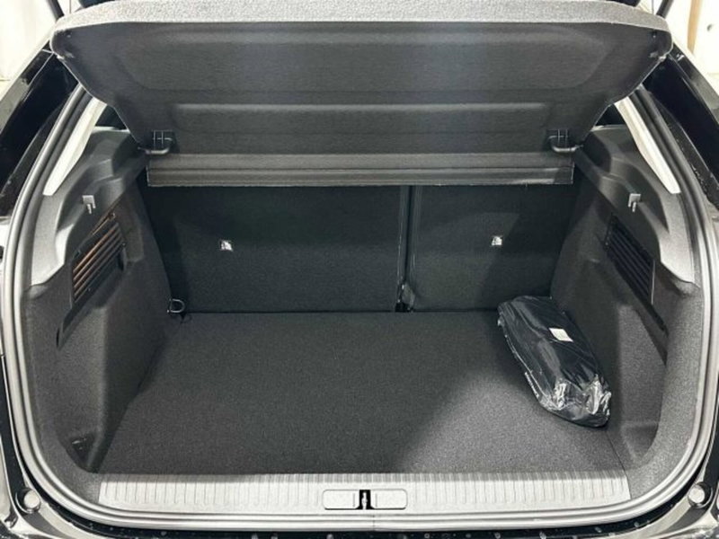 Citroen C4 nuova a Sondrio (14)