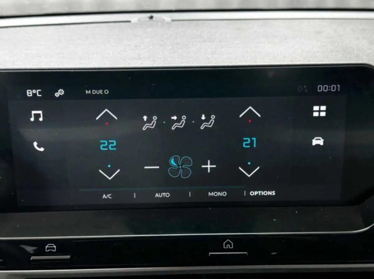 Citroen C4 nuova a Sondrio (17)
