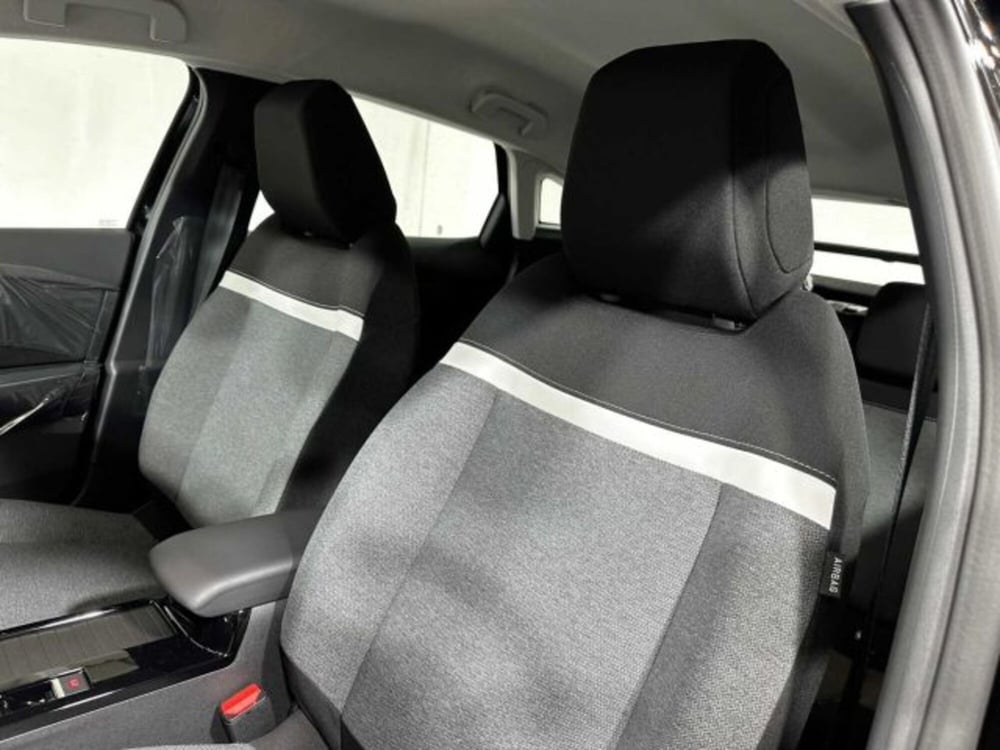 Citroen C4 nuova a Sondrio (20)