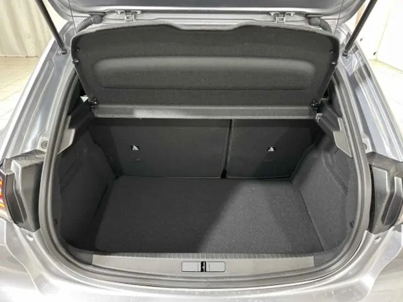 Peugeot 208 nuova a Sondrio (15)