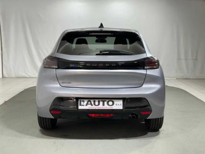 Peugeot 208 nuova a Sondrio (4)
