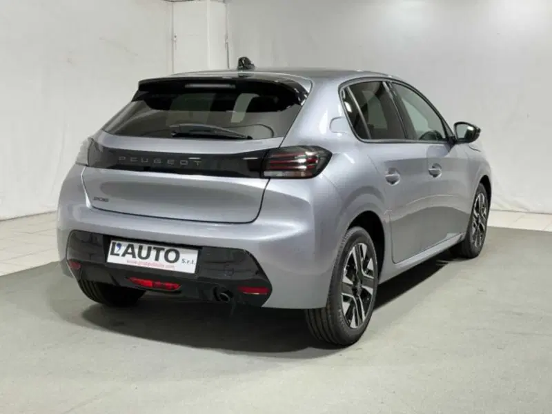 Peugeot 208 nuova a Sondrio (5)