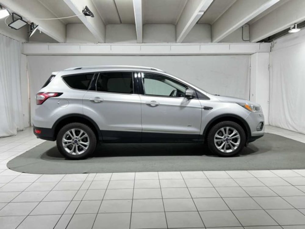 Ford Kuga usata a Sondrio (6)