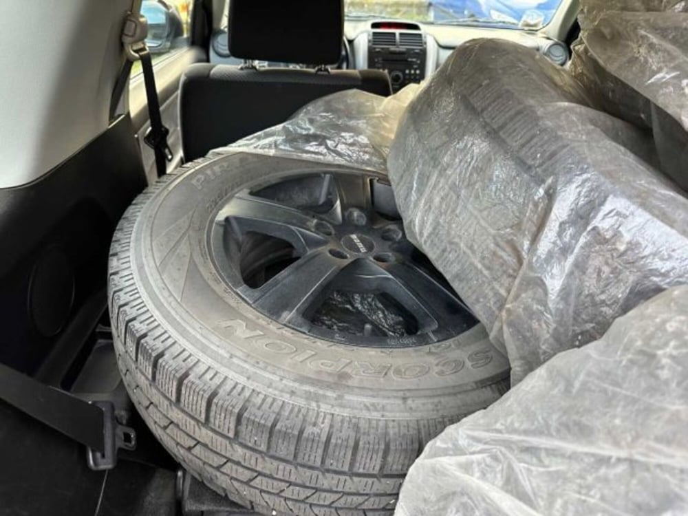 Suzuki Grand Vitara usata a Sondrio (18)