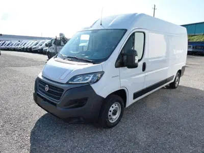 Fiat Ducato Furgone maxi 35 LH2 2.3 mjt 140cv AT9 E6d-temp del 2020 usata a Castegnato