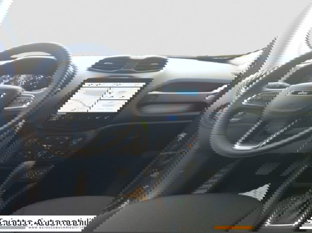 Jeep Renegade nuova a Messina (14)