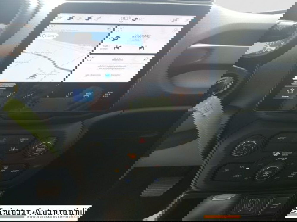 Jeep Renegade nuova a Messina (16)