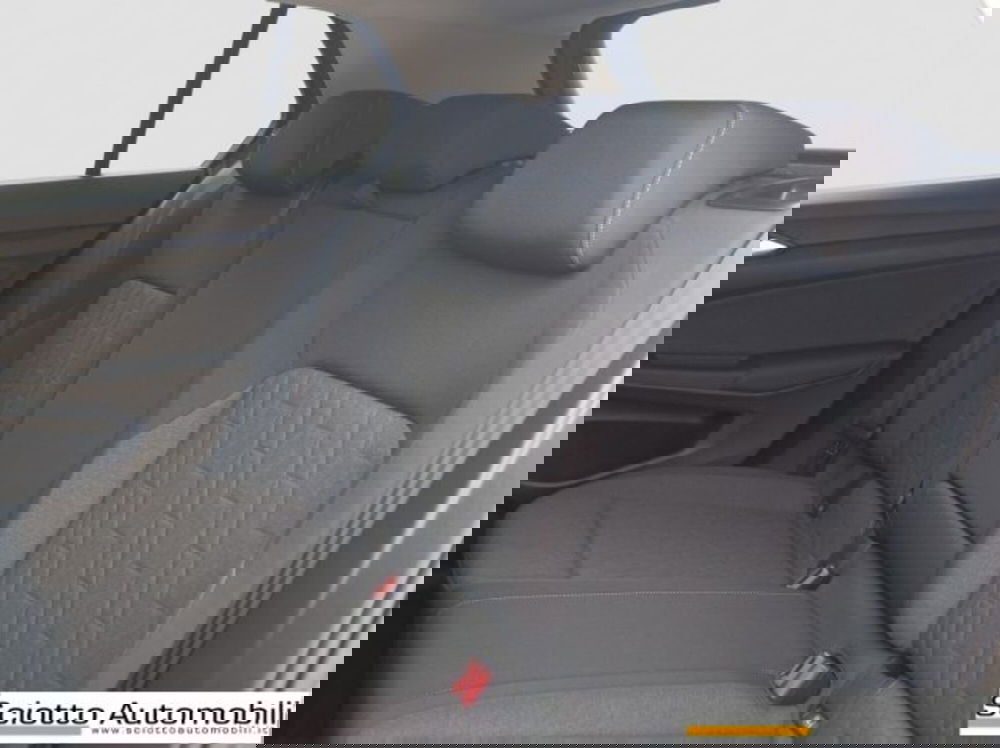 Volkswagen Golf nuova a Messina (13)