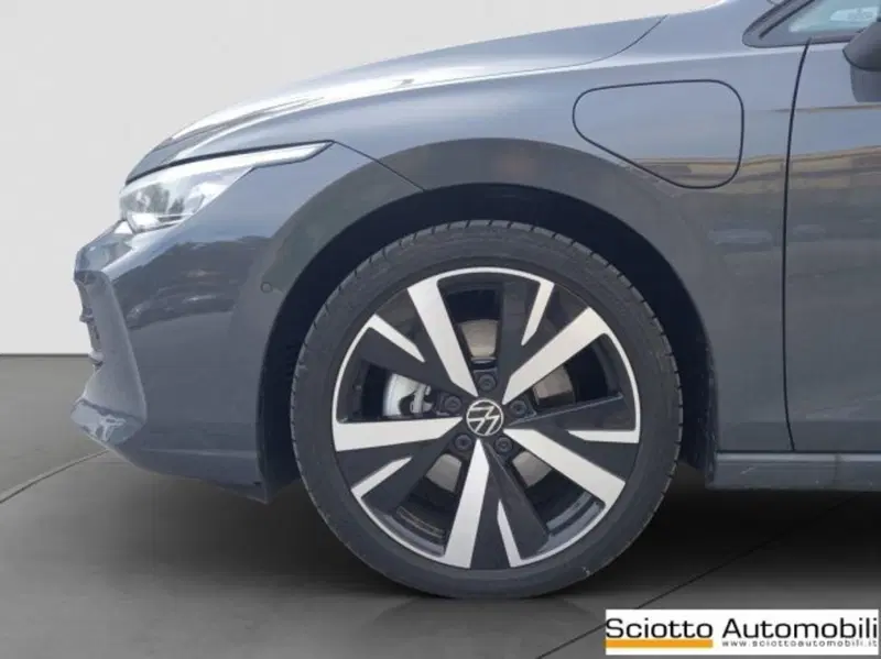 Volkswagen Golf nuova a Messina (19)