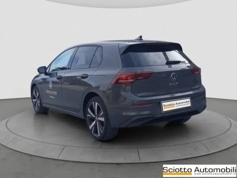 Volkswagen Golf nuova a Messina (4)