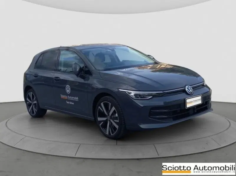 Volkswagen Golf nuova a Messina (8)