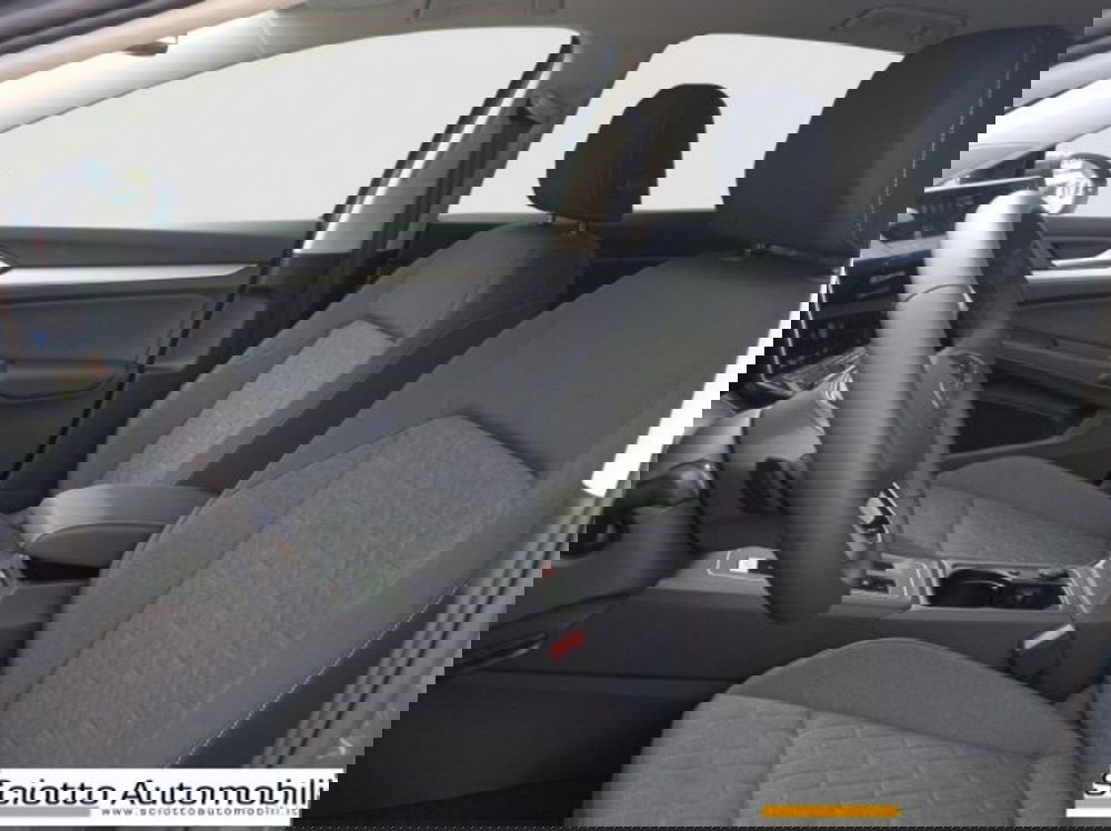 Volkswagen Golf nuova a Messina (9)