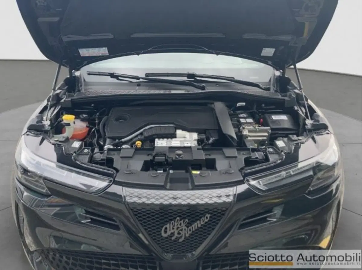 Alfa Romeo Junior nuova a Messina (18)