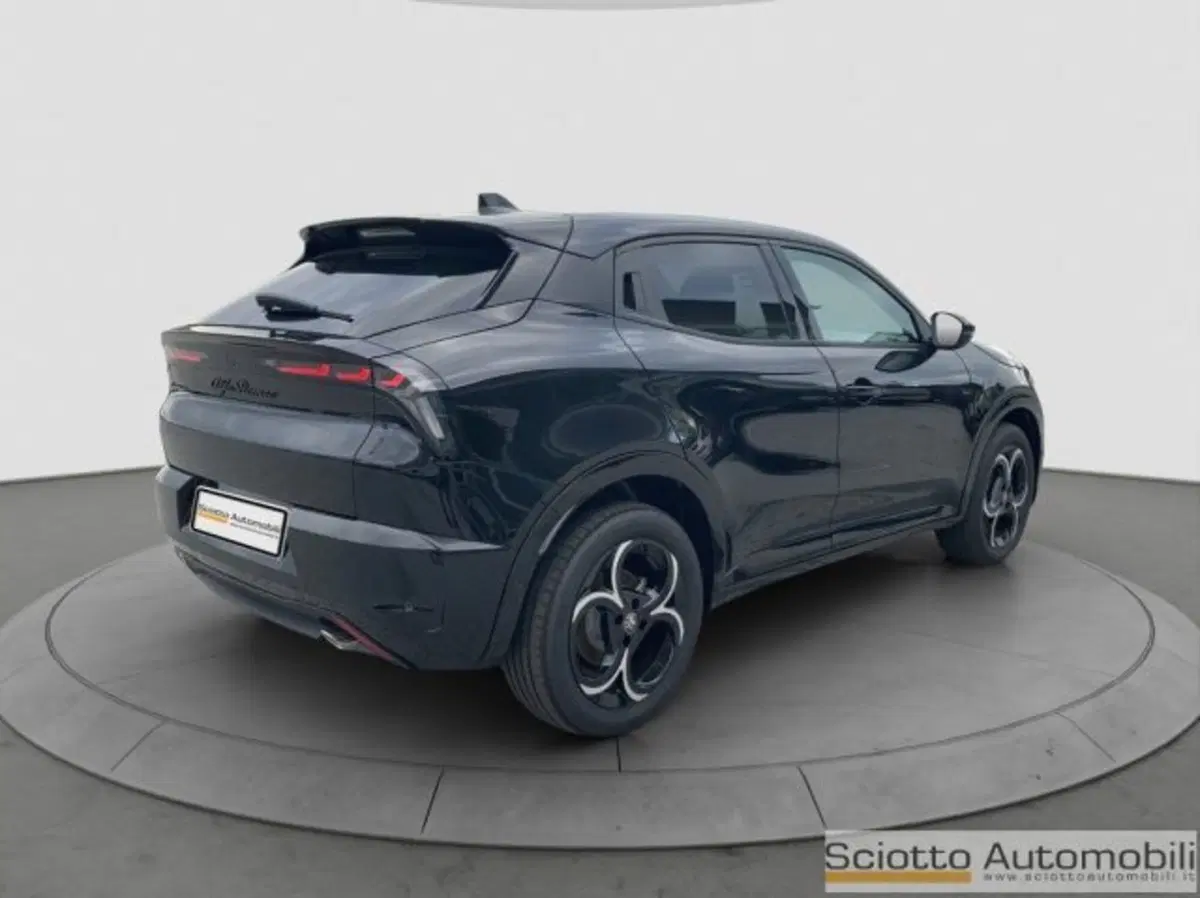 Alfa Romeo Junior nuova a Messina (6)