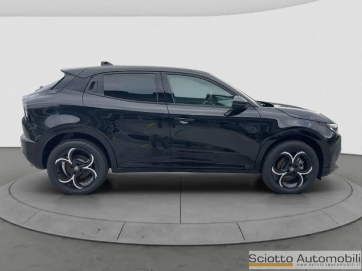 Alfa Romeo Junior nuova a Messina (7)