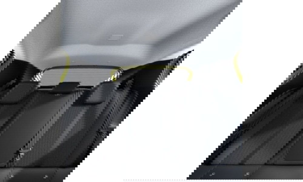 Peugeot 208 nuova a Milano (4)