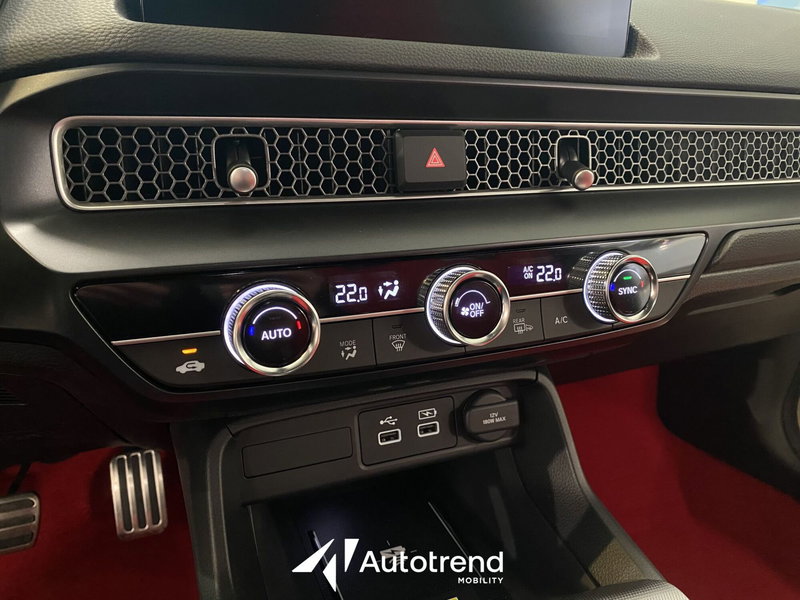 Honda Civic nuova a Bari (19)