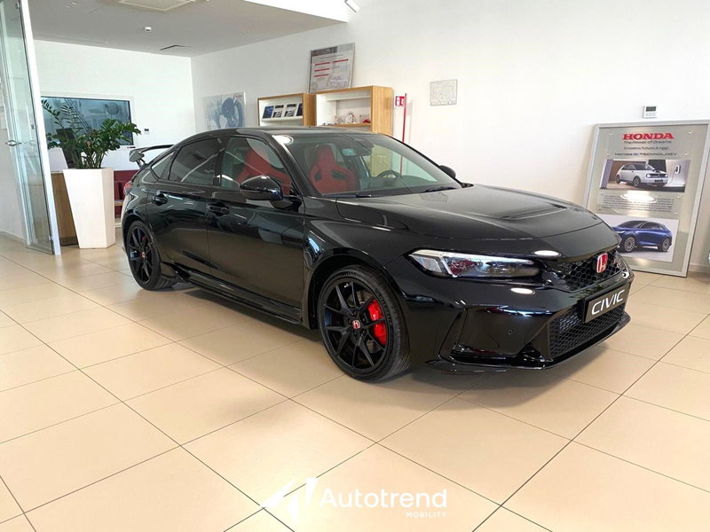 Honda Civic nuova a Bari (3)