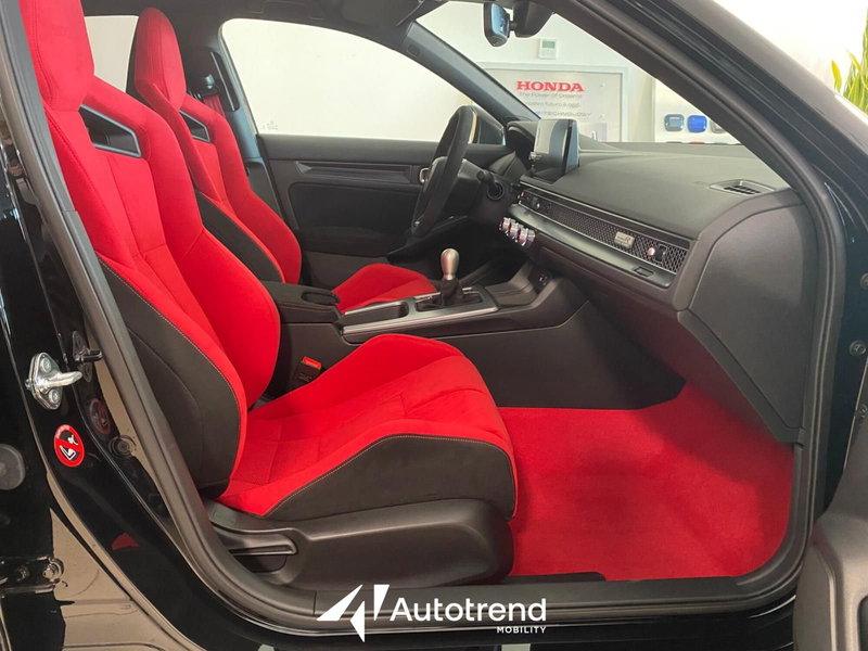 Honda Civic nuova a Bari (8)