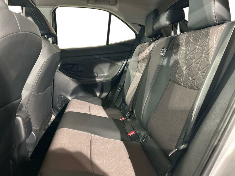 Toyota Yaris Cross usata a Lecco (11)