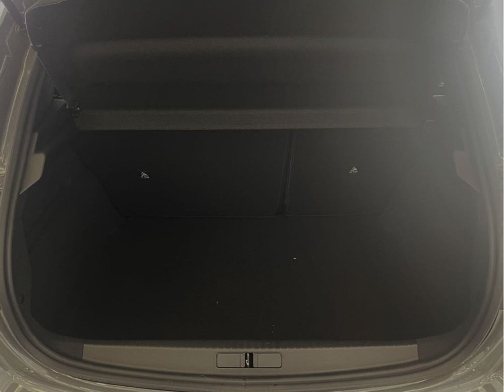 Peugeot 208 nuova a Ferrara (10)