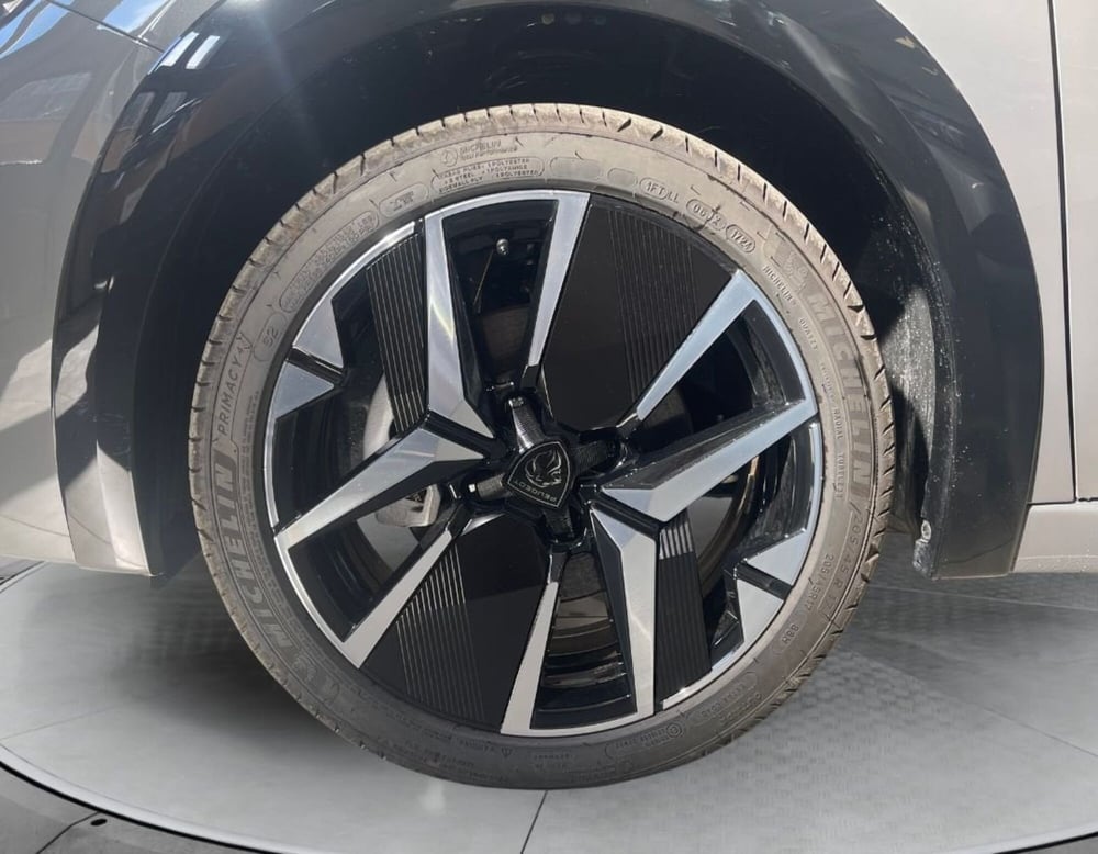 Peugeot 208 nuova a Ferrara (14)