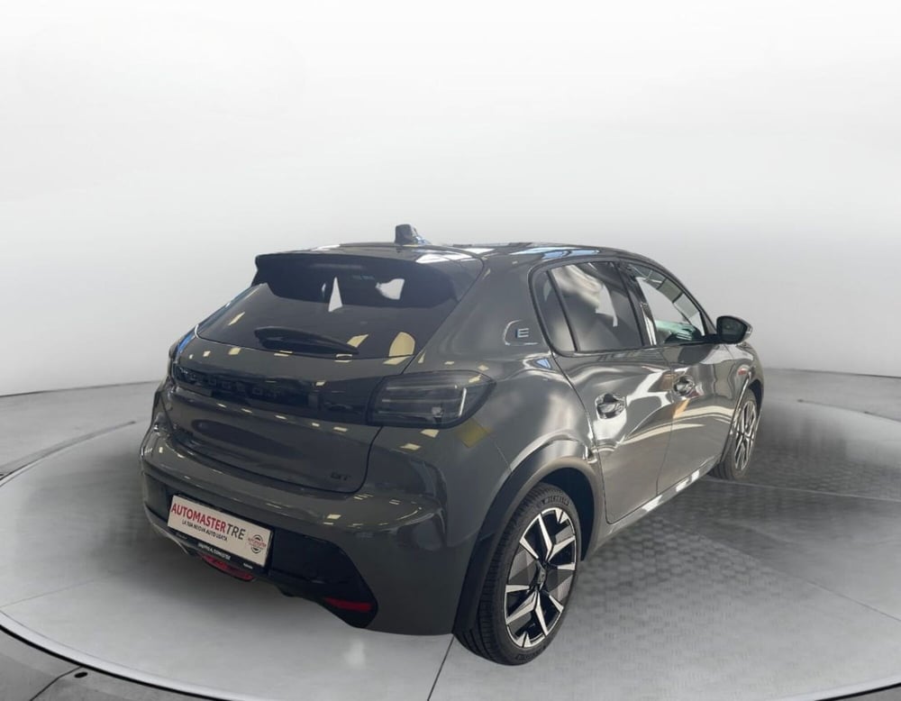 Peugeot 208 nuova a Ferrara (17)