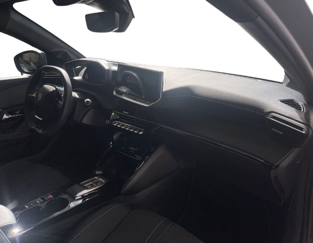 Peugeot 208 nuova a Ferrara (4)