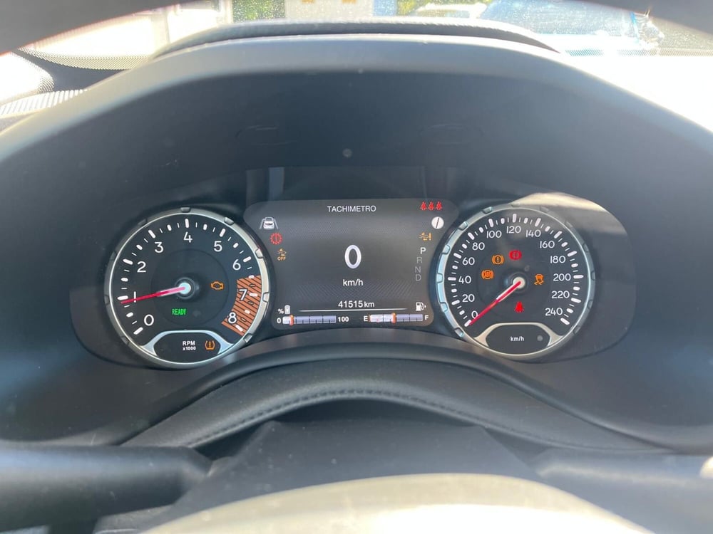 Jeep Renegade usata a Milano (18)