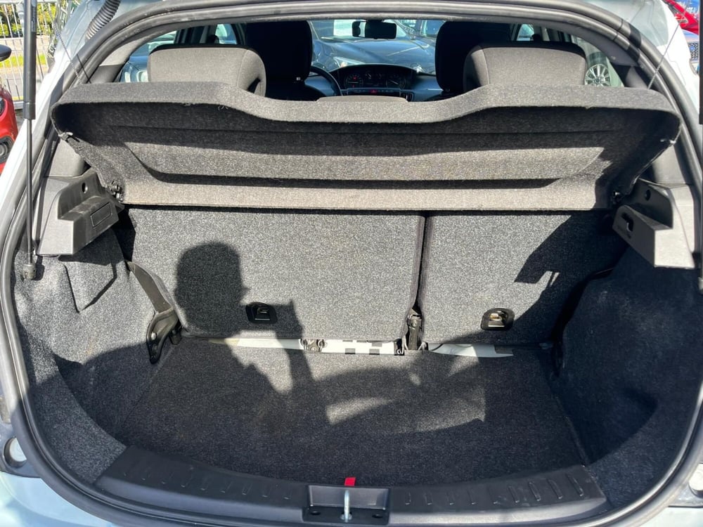 Lancia Ypsilon usata a Milano (10)