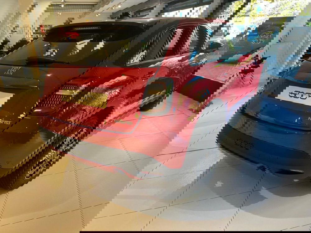 Fiat 600 nuova a Milano (6)